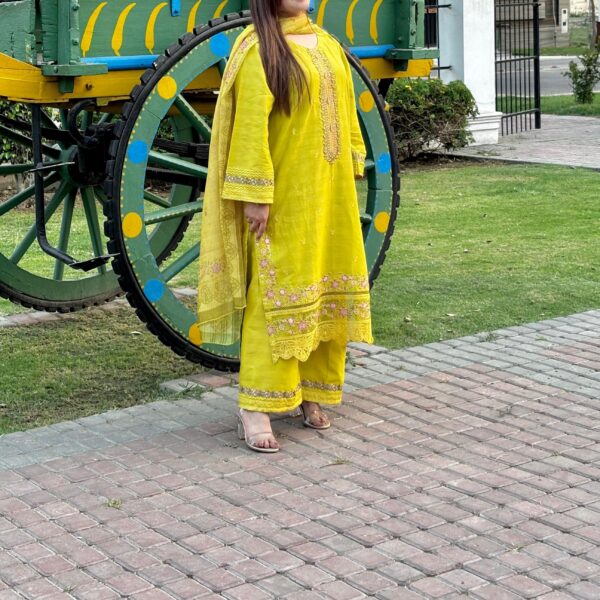 Khubsurat